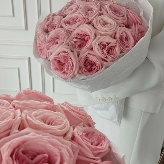 Ramo de flores con 21 rosas O hara de color rosa