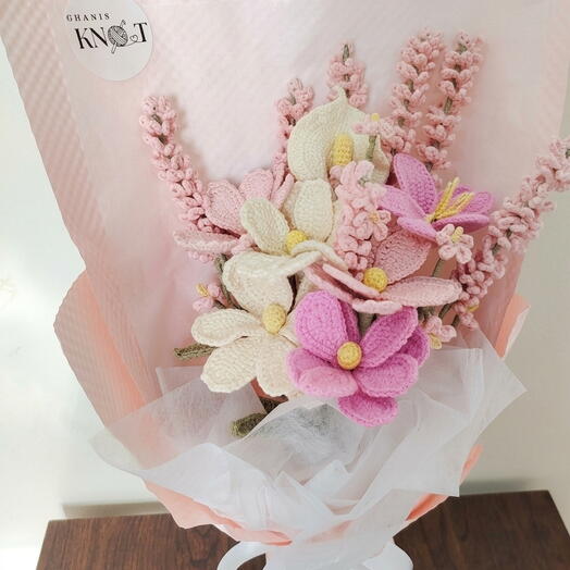 Blush   cream dream bouqet