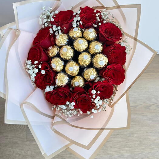 وردة حمراء فاخرة مع فيريرو روشيه