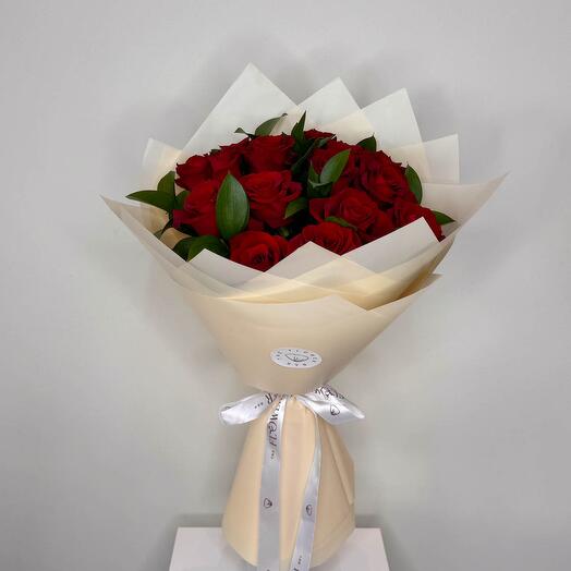 15 Red Roses In Beige