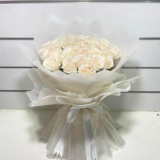 25 Vendela Roses Bouquet