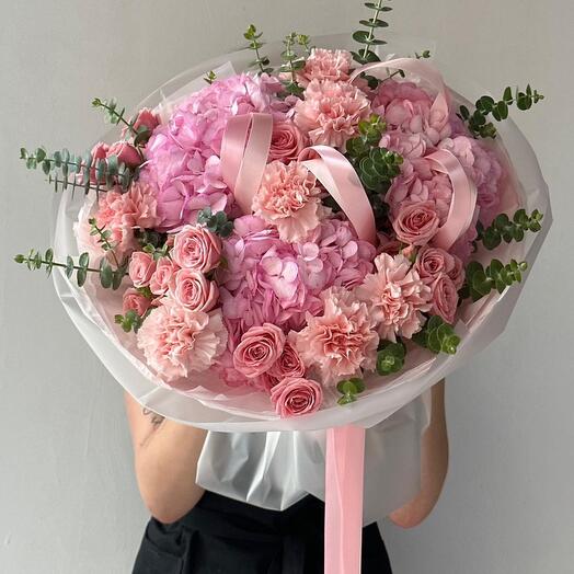 Belye - Pink Hydrangea Pink Rose Pink Carnation Florist Special Bouquet