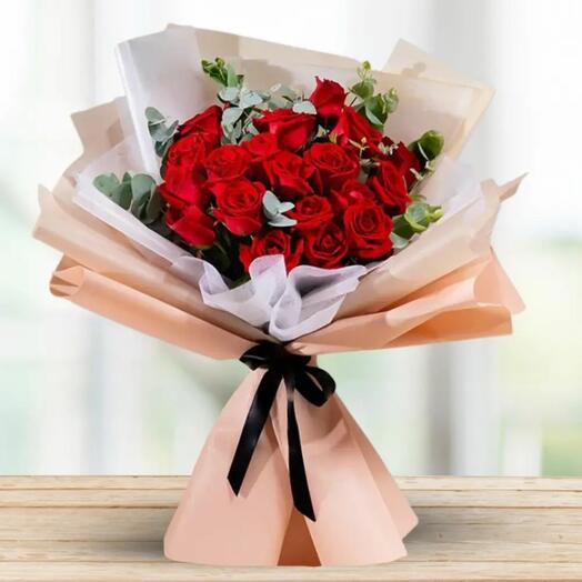 Мечтательная история лепестков