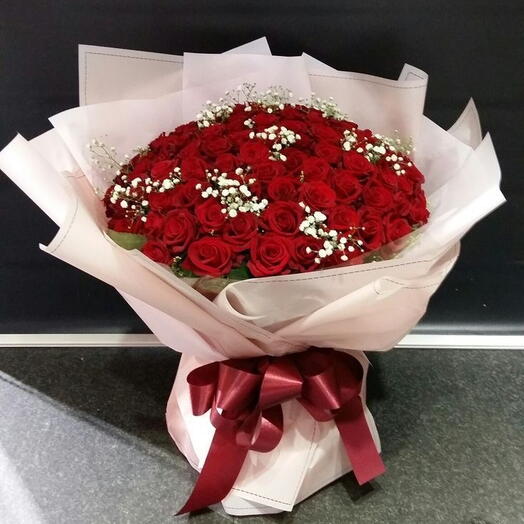 Luxurious 30 Red Roses Bouquet