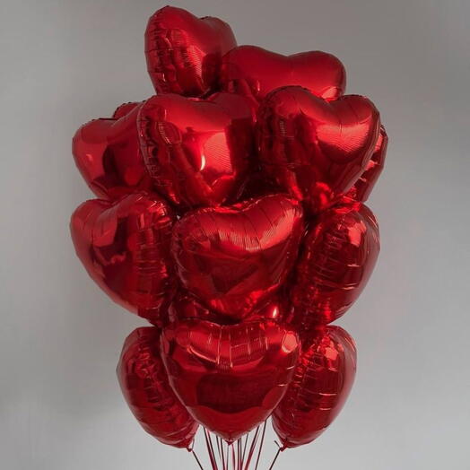 Heartfelt Celebration – 15 Red Heart Foil Balloons