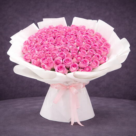 Blush Majesty – 101 розовая роза