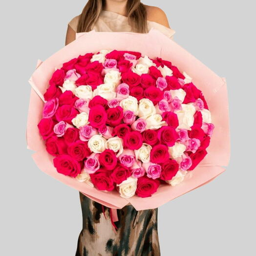 Сильные женщины _ смешанный букет роз для мамы