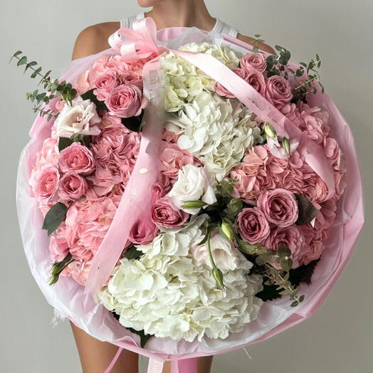 Florist Special Luxurious Mixed Bouquet