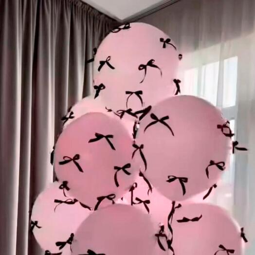 Balloons with bows