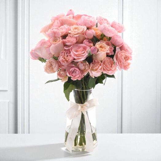 Pink Petals Elegance – Mixed Rose Vase Arrangement with Ruscus