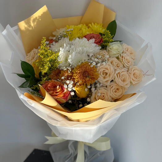 Small mix hand bouquet