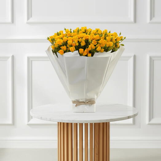 Barcelona-101 Yellow Roses