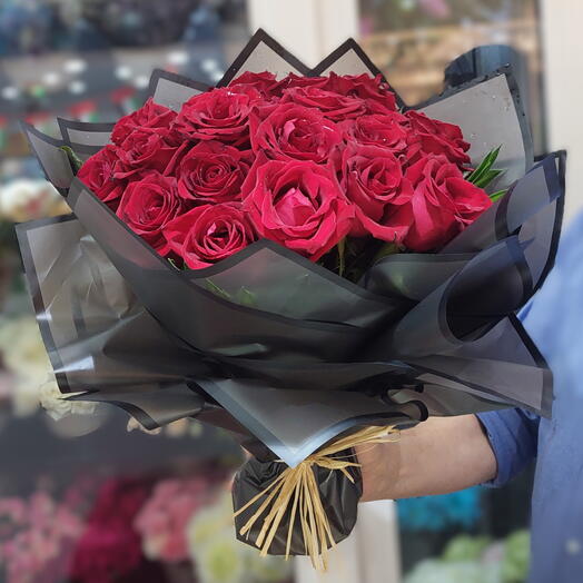 Black Velvet 25-Roses Bouquet | Express and Reliable Delivery in Dubai