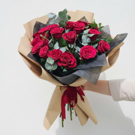 Luxury Wild Passion | 21 Red Roses with Organic Elegance | Same-Day Dubai Delivery