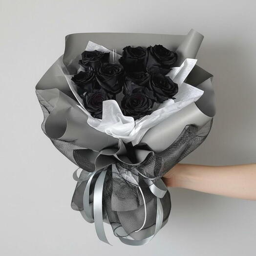 Luxury Black Roses – 11 Stems | Rare Bold Gift Dubai