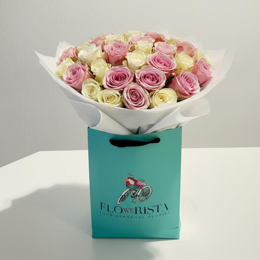 FLOWERISTA RAMO DE ROSAS MIXTAS