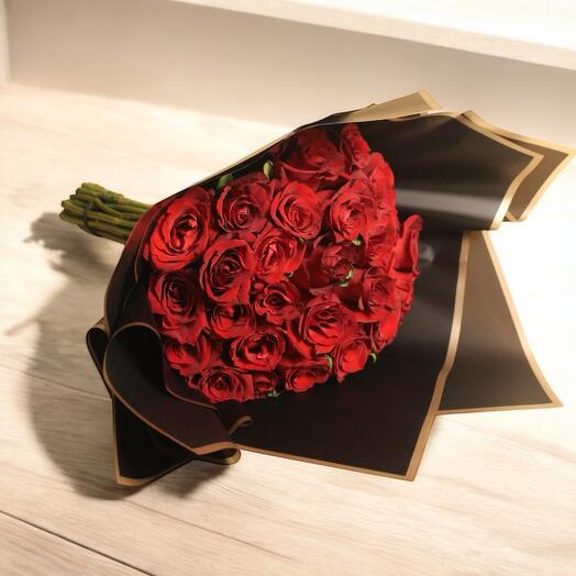 Букет из 30 премиальных красных роз- 1