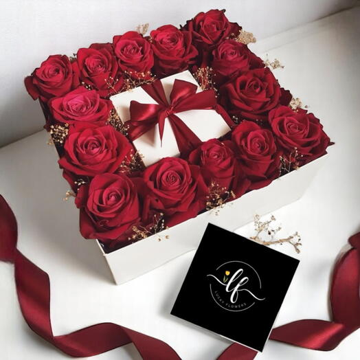 Luxury Red Rose Box with Gift – Elegant Floral Gift Set for Romantic Occasions