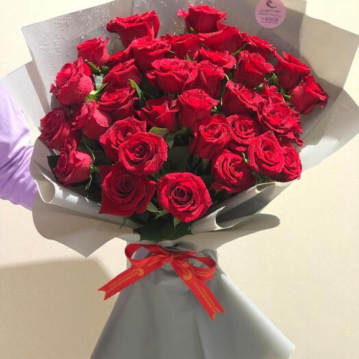 Lady Love: 30 Red Roses Bouquet