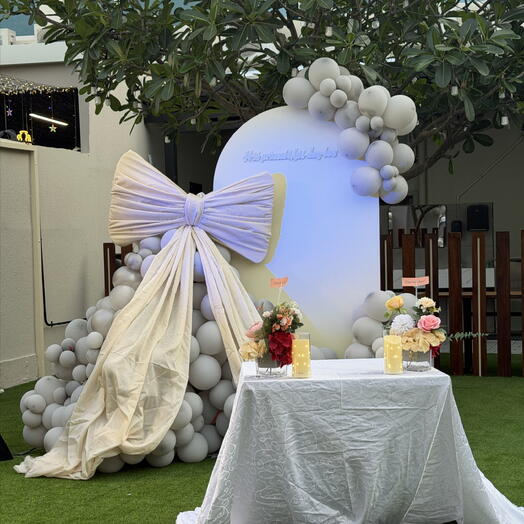 "قوس الأميرة" - خلفية من قماش البالونات العضوي على شكل فيونكة (0525209464) 1108