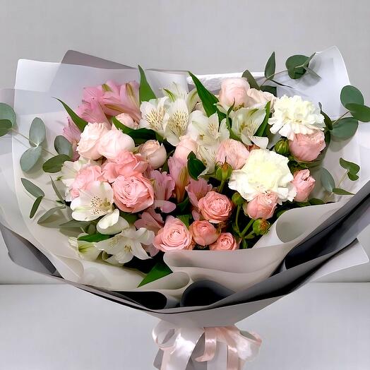 Мини-букет цветов