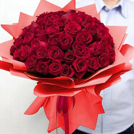 Amorous Red Rose Bouquet – 80 Premium Red Roses in Elegant White Wrapping for Romantic Gifts