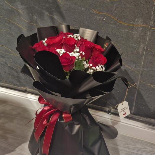 Букет красных роз на День святого Валентина