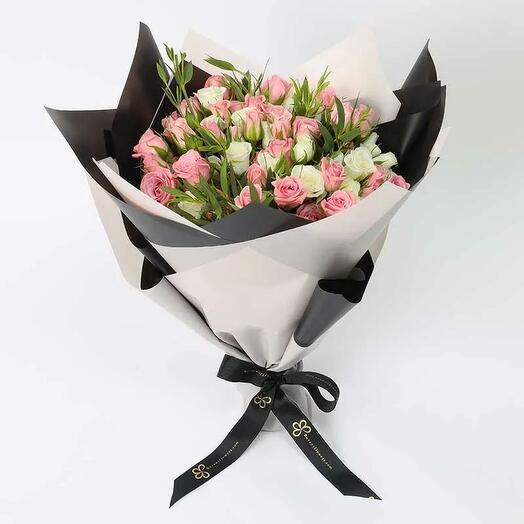 Букет Тихая красота из 21 кустовой розы