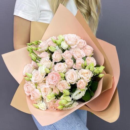 Букеты из эустомы и роз 6116