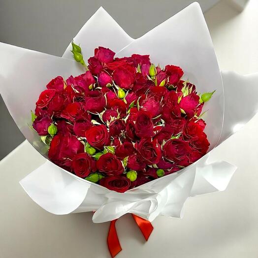 Ramo elegante de rosas spray rojas – 20 tallos | Ramo premium monofloral para ocasiones románticas