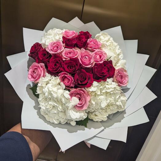 Hydrangea rose bouquet 1303
