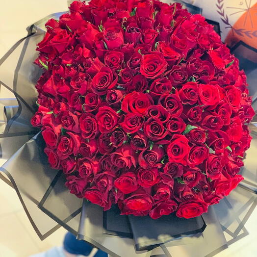 BLACK MAGIC ROSES BQT