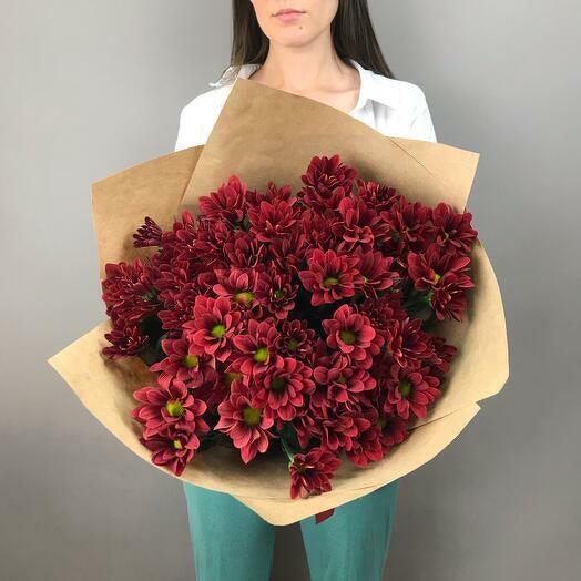 Crimson Charm: Daisy Chrysanthemums Bouquet-1951