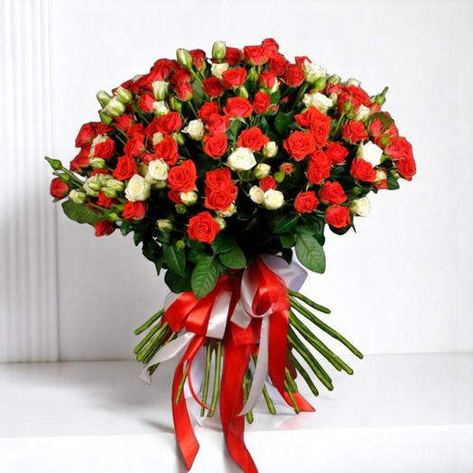 Bouquet de 75 tiges de mini-roses – roses spray rouges et blanches avec ruban en satin pour offrir avec élégance