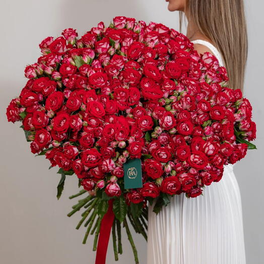 Red White Spray Roses Bouquet 51