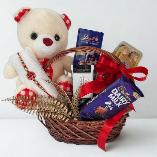 Праздничная подарочная корзина | Премиальные шоколадные конфеты   Плюшевый медвежонок