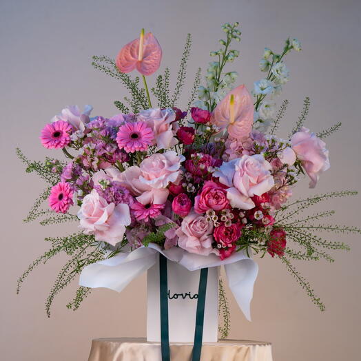 Arreglo en bolsa rosa