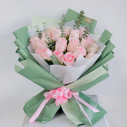 21 sweet pink rose boquet-3788