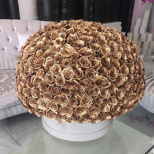 201 Gold Rose Arrangement