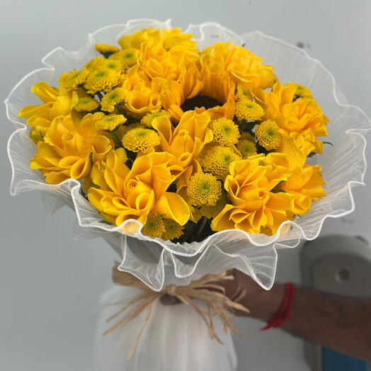 Yellow Ween Roses Bouquet