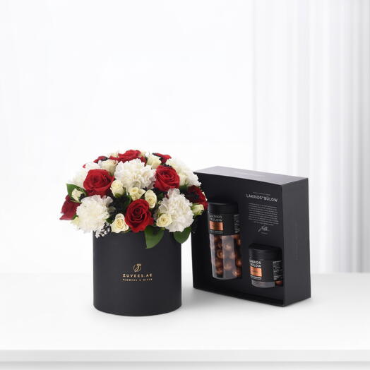 Red Sands Bloom Black Box with Lakrids Salt   Caramel