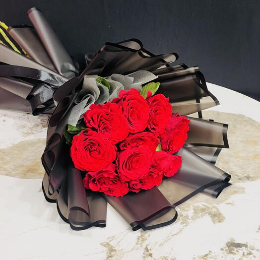 Shibz Classic 10 Red Roses