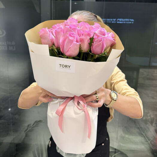 Ramo de 15 rosas rosadas