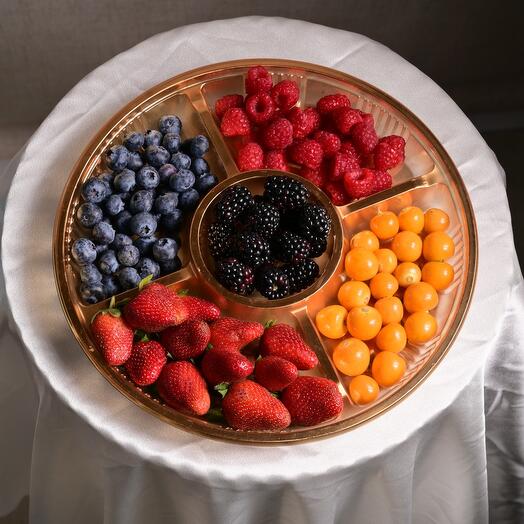 Mixed Berry tray  6170