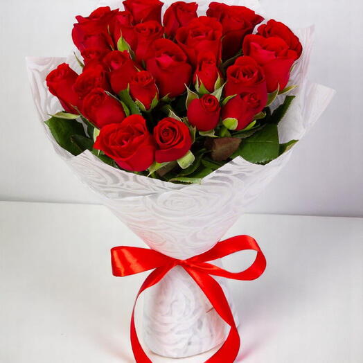 Crimson Love – 25 Red Roses Bouquet