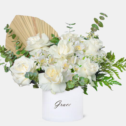 Révérence blanche en boîte moyenne