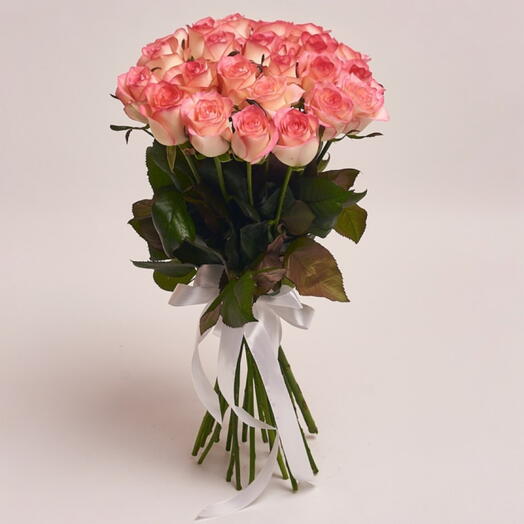 Букет из 25 двухцветных роз