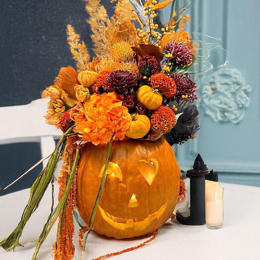 Эксклюзивная хэллоуинская тыквенная цветочная композиция для стола