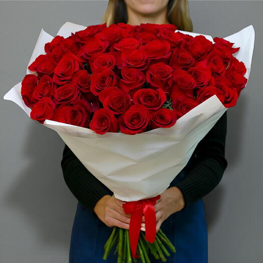 111 красных роз