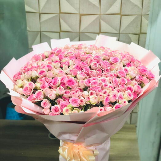 Ramo de rosas rosa bebé